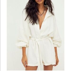Free People Cream Ivory Waffle Relaxed V Neck Tie Waist Emeri Romper - Medium